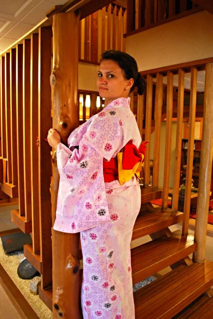 I need to lose half of my weight to start look like a Japanese woman!