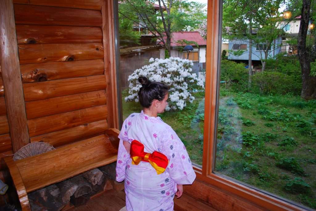 Kimono Yoshino , living room