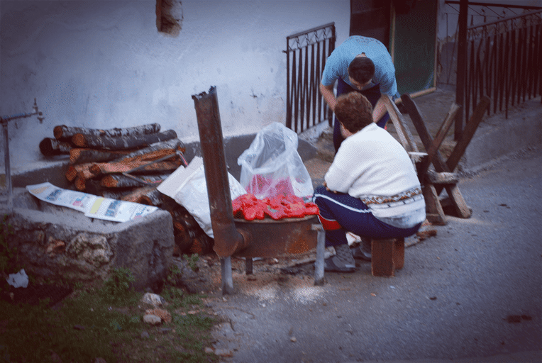 Ajvar making